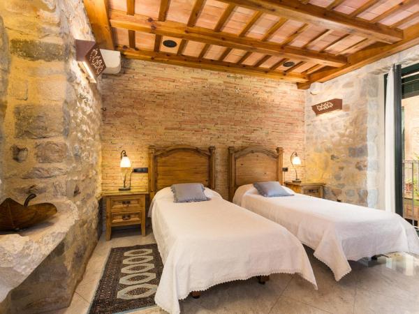 Hotel Històric : photo 2 de la chambre chambre lits jumeaux