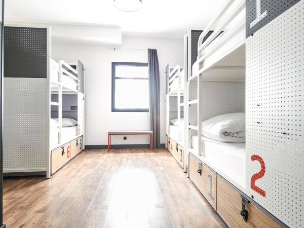 Generator Madrid : photo 2 de la chambre lit dans dortoir mixte de 8 lits