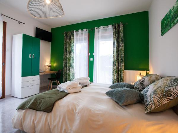 Les villas du triangle - chambres d'hôtes : photo 8 de la chambre chambre double