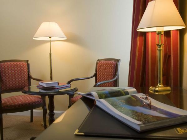 Best Western Grand Hotel de Bordeaux : photo 5 de la chambre suite junior lit queen-size