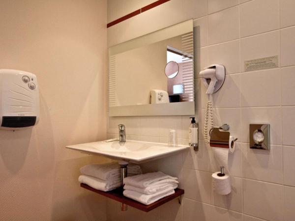 Best Western Le Duguesclin Hôtel-Restaurant : photo 4 de la chambre chambre simple standard