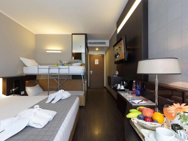 Best Western Premier CHC Airport : photo 4 de la chambre chambre familiale avec lit queen-size - non-fumeurs