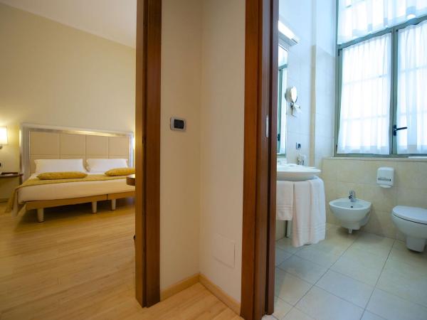 Best Western Crystal Palace Hotel : photo 4 de la chambre chambre triple standard avec lit queen-size et lit simple