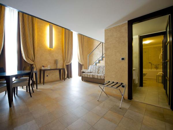 Best Western Crystal Palace Hotel : photo 9 de la chambre chambre familiale avec lit king-size et lit queen-size