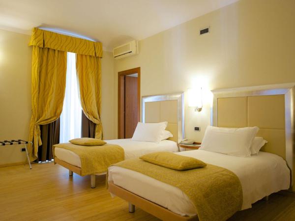 Best Western Crystal Palace Hotel : photo 6 de la chambre chambre lits jumeaux standard