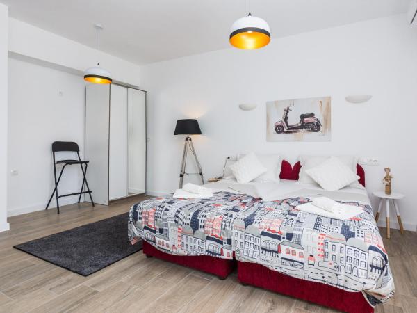 Apartments Marta 1 : photo 9 de la chambre studio