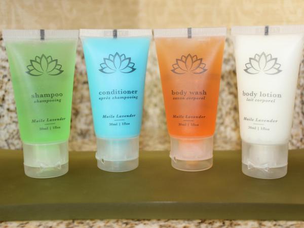 Airport Honolulu Hotel : photo 6 de la chambre chambre lit king-size