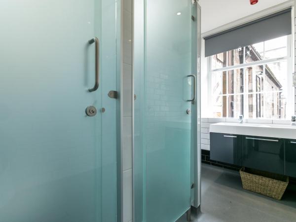 CoDE Co-Living - The LoFT - Edinburgh : photo 2 de la chambre capsule dans dortoir mixte de 6 lits