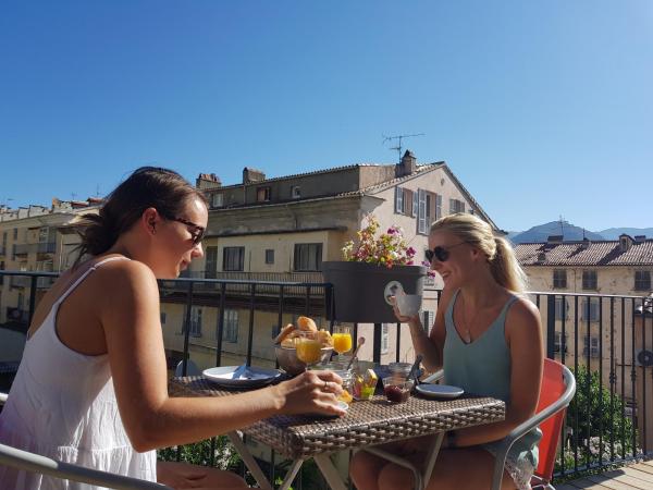 Hôtel U Passa Tempu : photo 4 de la chambre chambre double avec terrasse
