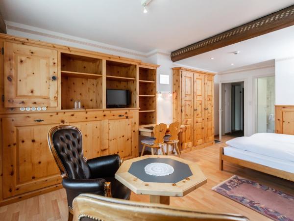 Hotel Bären : photo 1 de la chambre chambre double supérieure