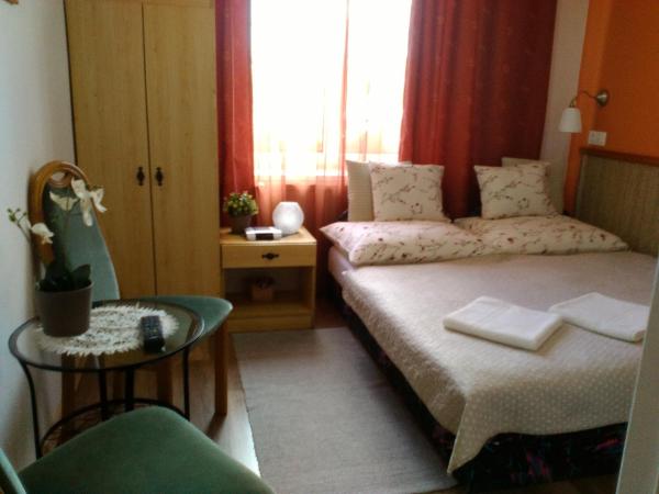 Zöld Sziget Vendégház : photo 6 de la chambre chambre double ou lits jumeaux