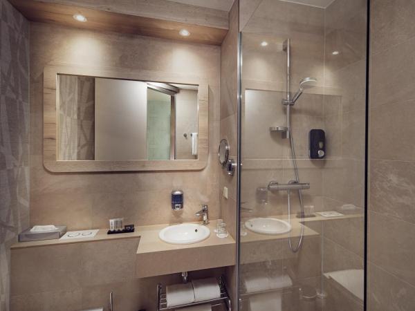 Inntel Hotels Amsterdam Centre : photo 3 de la chambre hébergement double - ville