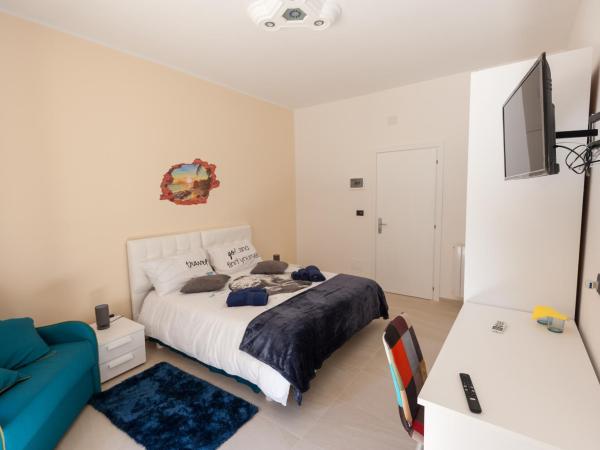 B&B Epipoli : photo 6 de la chambre chambre triple avec salle de bains privative