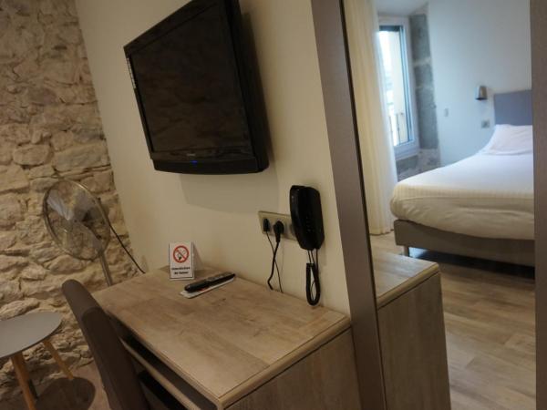 Hotel de la Couronne : photo 1 de la chambre chambre lit queen-size