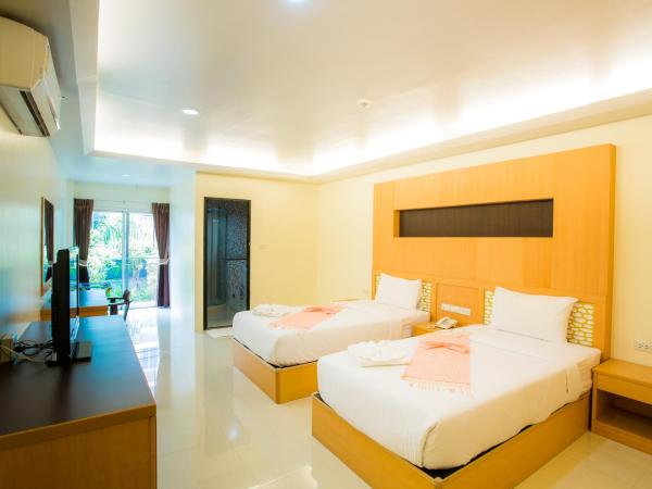 Kanokan Hotel : photo 1 de la chambre chambre double ou lits jumeaux - vue sur piscine