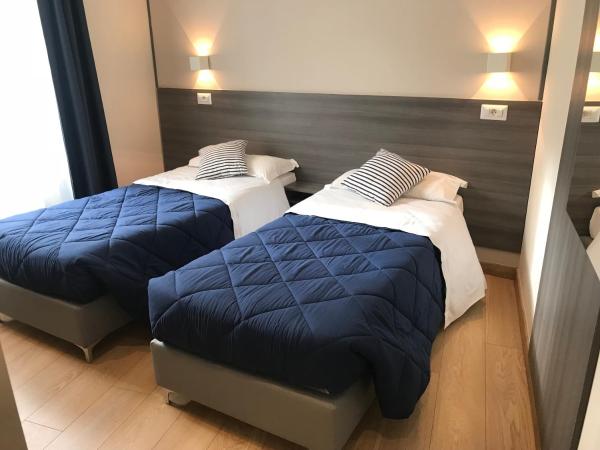 Boutique Hôtel Neptune Nice : photo 4 de la chambre chambre double ou lits jumeaux