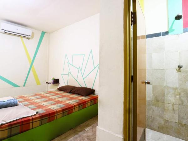 Wisma Gading Indah 1 : photo 5 de la chambre chambre double supérieure