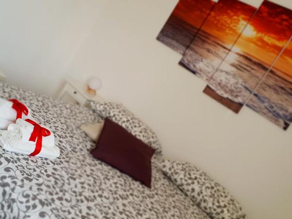 TORRE ANGELLARA B&B : photo 3 de la chambre chambre double ou lits jumeaux avec salle de bains privative externe