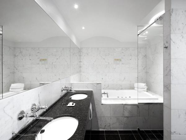 Phoenix Copenhagen : photo 8 de la chambre suite avec accès au salon exécutif