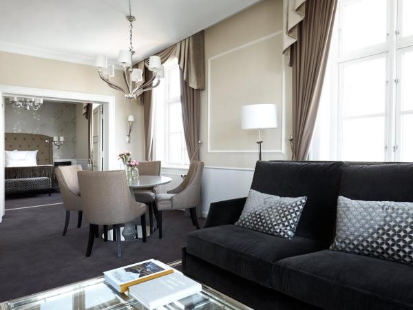 Phoenix Copenhagen : photo 2 de la chambre suite avec accès au salon exécutif