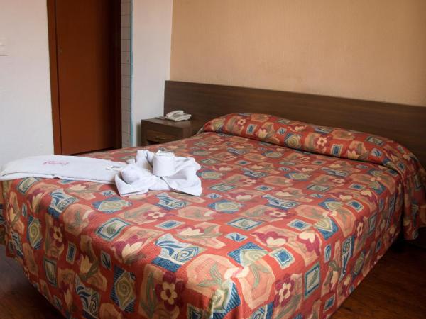 HOTEL ESTADIO S.A : photo 3 de la chambre chambre standard lit queen-size