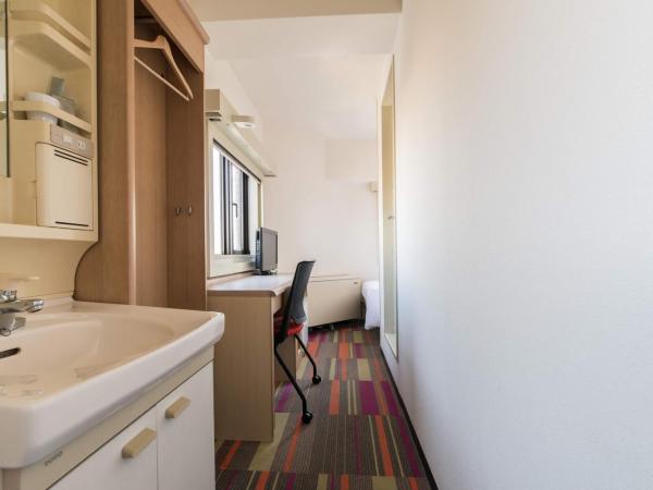 the b sangenjaya : photo 4 de la chambre single room (l-shaped) - non-smoking