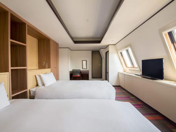 the b sangenjaya : photo 2 de la chambre chambre lits jumeaux de luxe - non-fumeurs