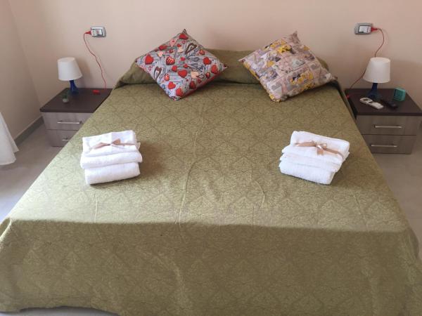 B&b Opuntia : photo 9 de la chambre chambre double ou lits jumeaux avec salle de bains privative