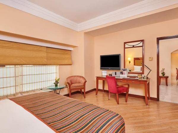 The Lalit Ashok : photo 3 de la chambre suite exécutive