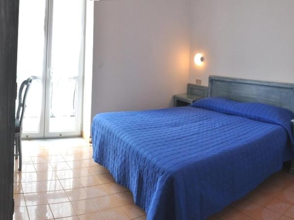 Hotel Residence Villa Teresa : photo 6 de la chambre chambre double