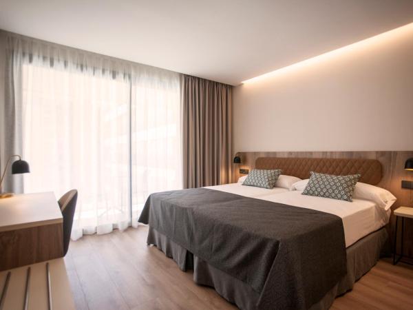 Hotel Presidente 4 sup : photo 9 de la chambre chambre double – vue sur ville