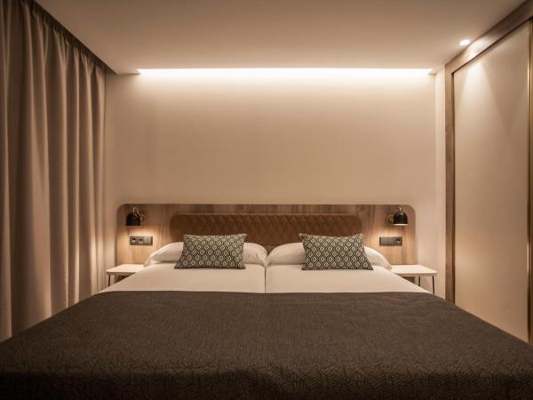 Hotel Presidente 4 sup : photo 8 de la chambre chambre lits jumeaux - vue sur piscine