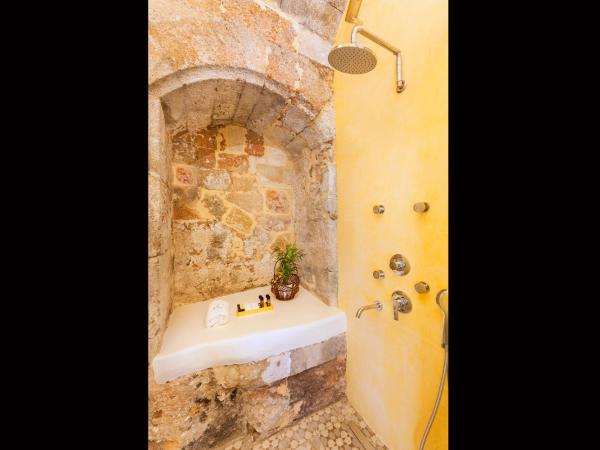 In Camera Art Boutique Hotel : photo 8 de la chambre suite junior (temple d'apollon)