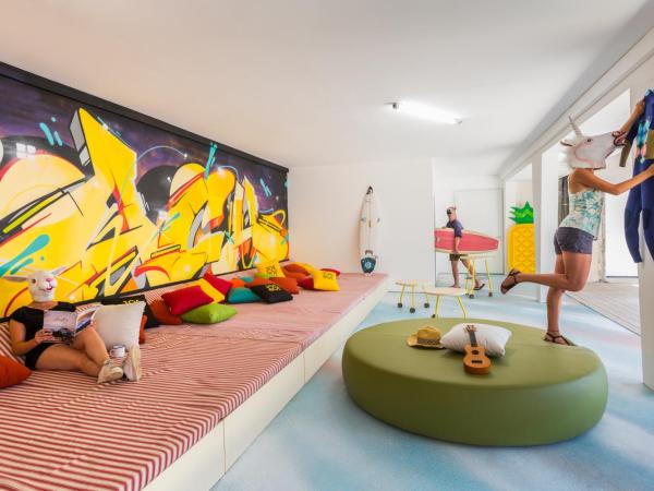 JO&JOE Hossegor : photo 1 de la chambre chambre privée avec salle de bains (3 personnes)