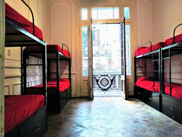 IDEAL SOCIAL Hostel : photo 10 de la chambre dortoir mixte de 8 lits 