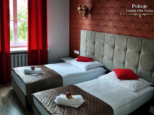 Lublin Old Town Rooms : photo 8 de la chambre chambre deluxe double ou lits jumeaux