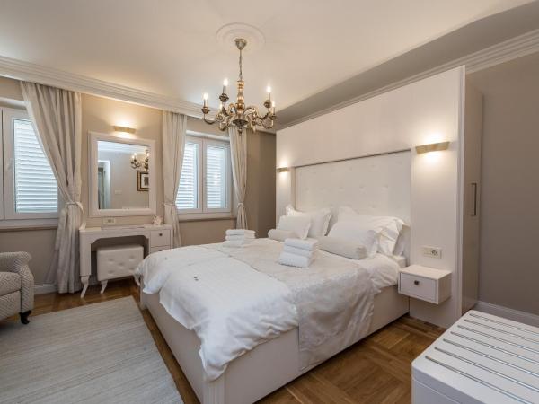 Accommodation Piazzetta Marina : photo 5 de la chambre chambre double deluxe