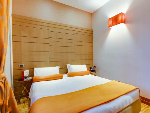 Solo Experience Hotel : photo 10 de la chambre petite chambre double