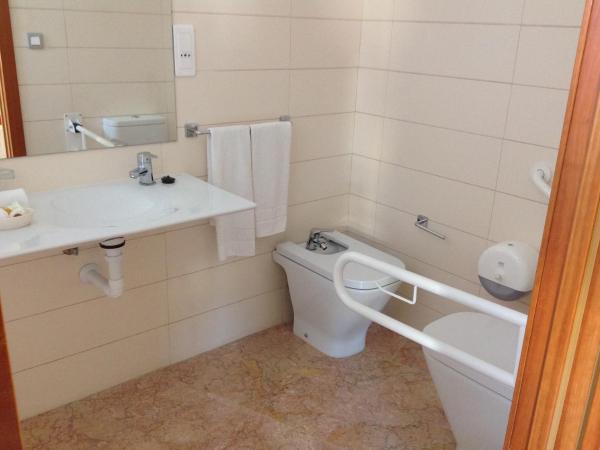 Hotel Riad Arruzafa : photo 10 de la chambre chambre lits jumeaux avec parking