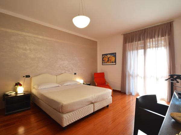 Residence Hotel Torino Uno : photo 1 de la chambre suite standard