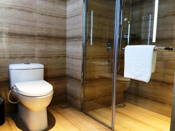 KSL Hot Spring Resort : photo 1 de la chambre chambre lit king-size supérieure