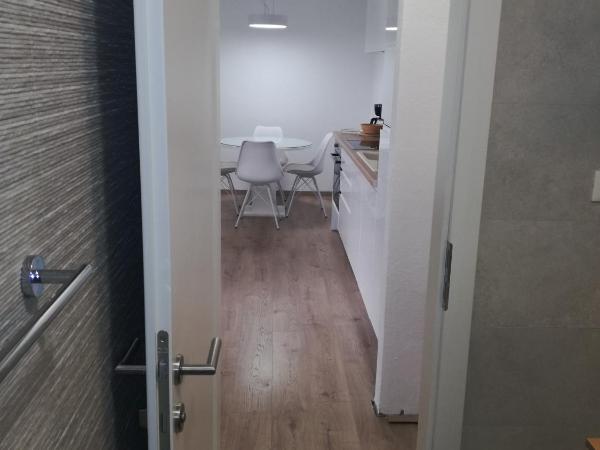 Centar Guest house : photo 1 de la chambre chambre triple avec terrasse