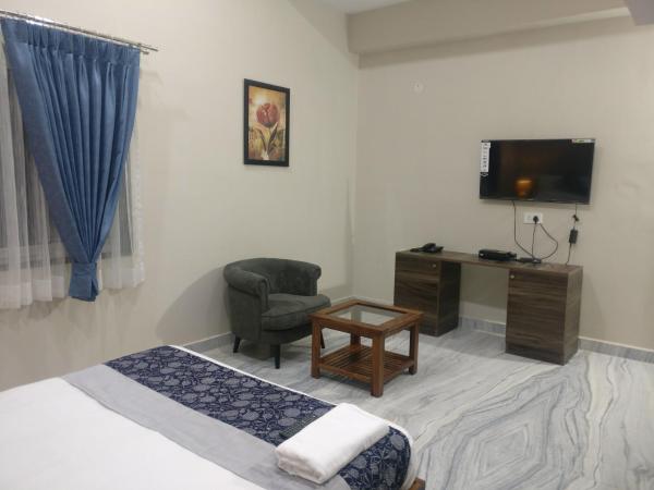 Misty Lake Guest House : photo 10 de la chambre grande chambre double