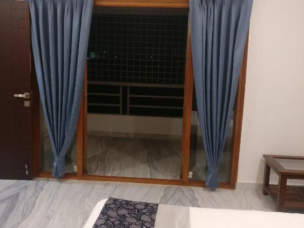 Misty Lake Guest House : photo 4 de la chambre grande chambre double