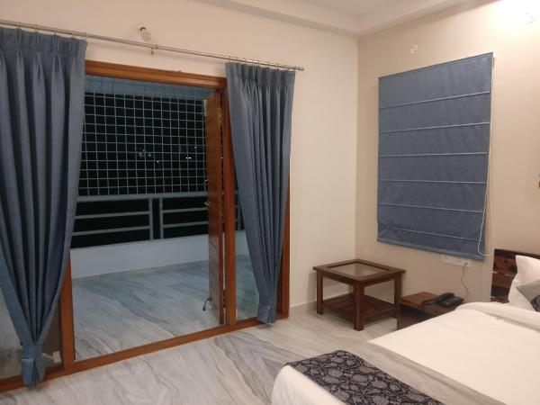 Misty Lake Guest House : photo 7 de la chambre grande chambre double