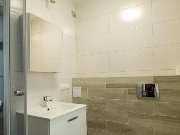 Hotel Kolorowa : photo 6 de la chambre chambre lits jumeaux supérieure - vue sur ville