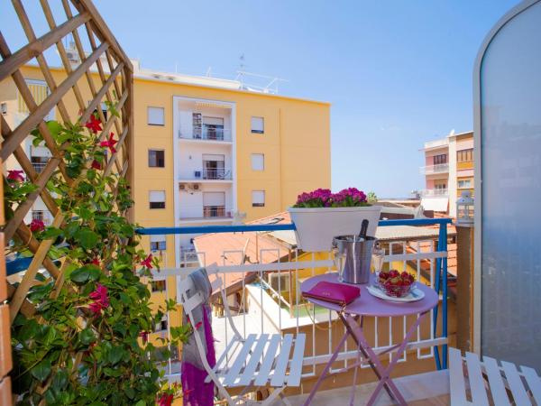 Viria B&B Sorrento : photo 6 de la chambre chambre double deluxe avec balcon