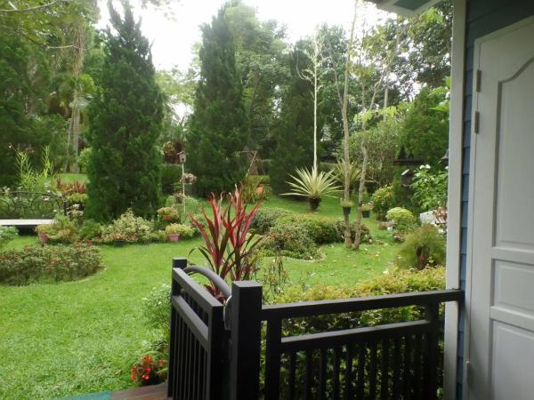 Baan JaoKorKluay บ้านเจ้ากอกล้วย : photo 5 de la chambre bungalow - vue sur jardin