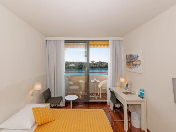 Maistra Select Island Hotel Istra : photo 2 de la chambre chambre familiale supérieure
