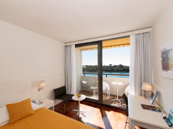 Maistra Select Island Hotel Istra : photo 1 de la chambre chambre double supérieure